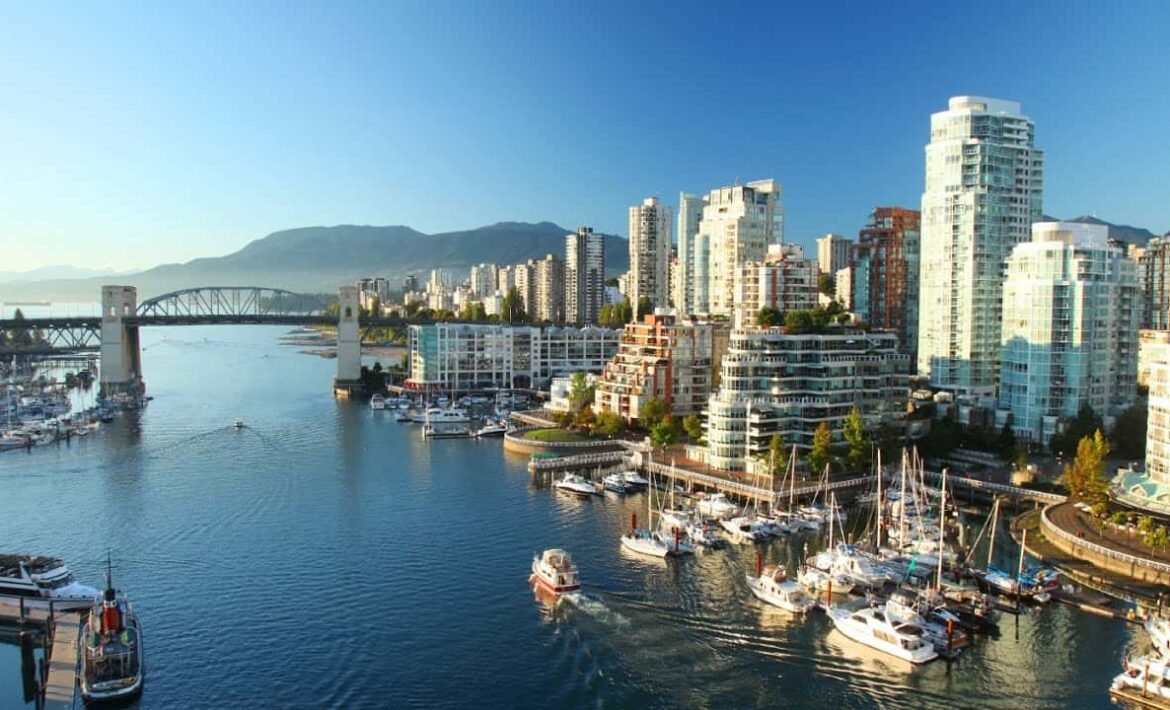 Discover Canada's Warmest Cities